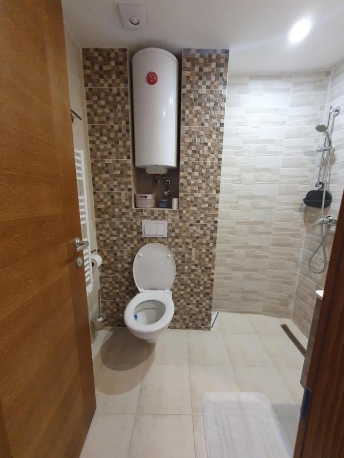 Jelka Apartmani 亚霍里纳 外观 照片